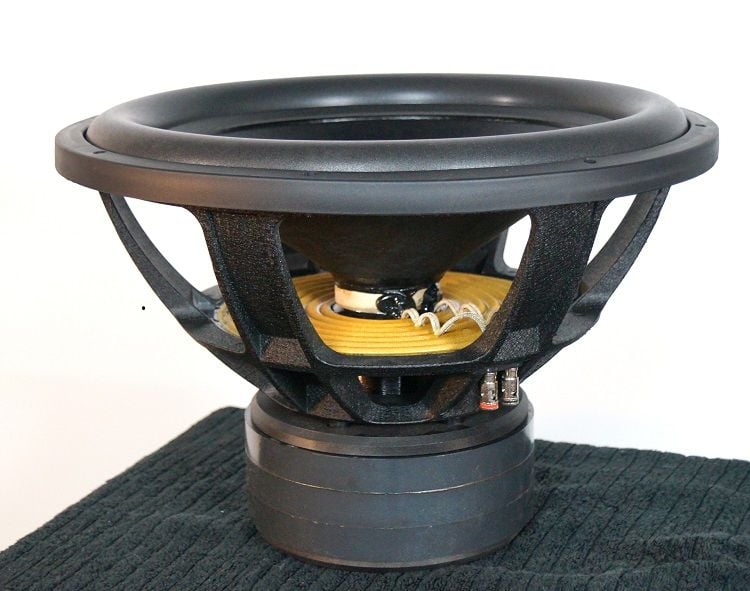 JTR Captivator RS1 18" Sealed Subwoofer Review Audioholics